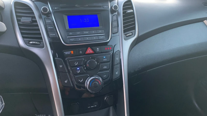 Hyundai I30 1.6crdi* 110hp, снимка 14 - Автомобили и джипове - 51629373