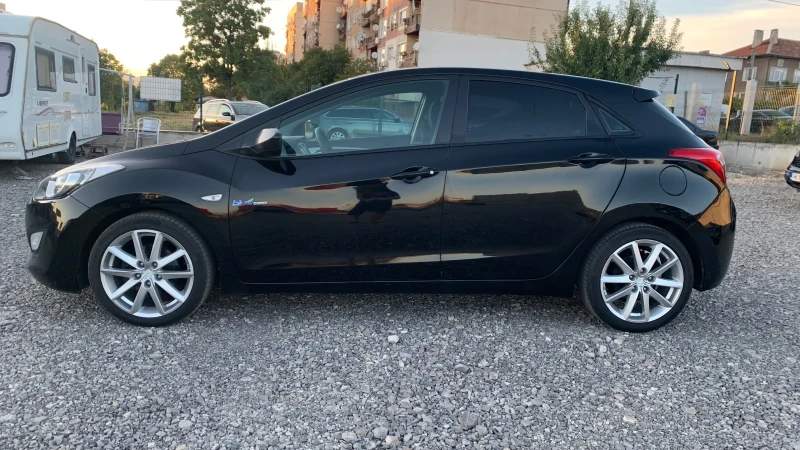 Hyundai I30 1.6crdi* 110hp, снимка 7 - Автомобили и джипове - 51629373