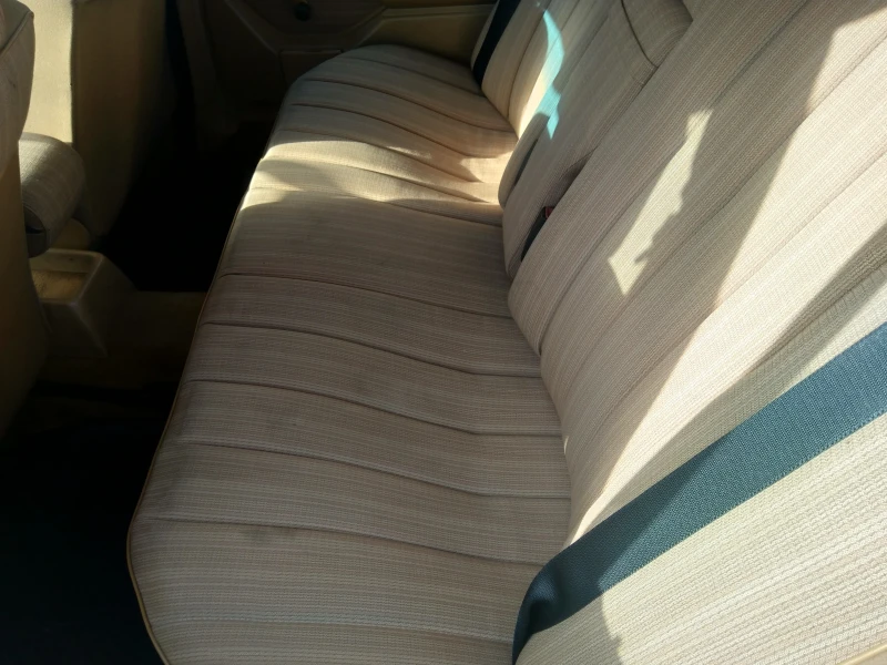 Mercedes-Benz 124 300E 4MATIC , снимка 8 - Автомобили и джипове - 51977183