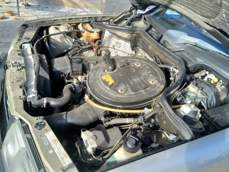 Mercedes-Benz 124 300E 4MATIC , снимка 12 - Автомобили и джипове - 51977183