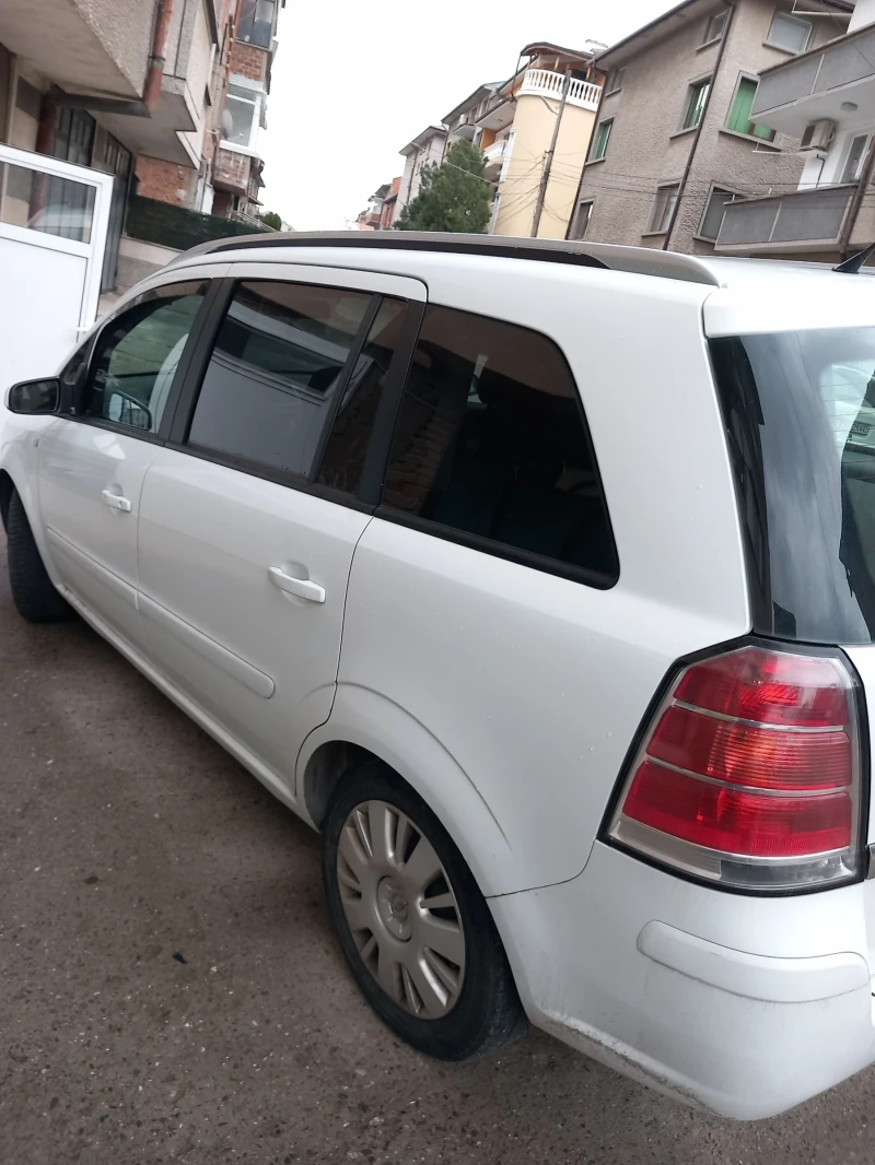 Opel Zafira 1.9cdti, снимка 3 - Автомобили и джипове - 52584325