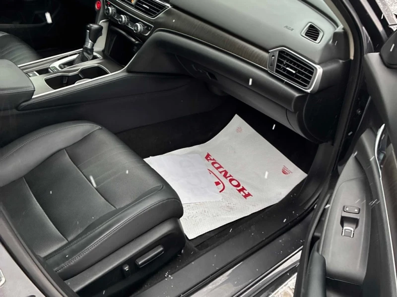 Honda Accord Touring  CARFAX, снимка 13 - Автомобили и джипове - 52735675