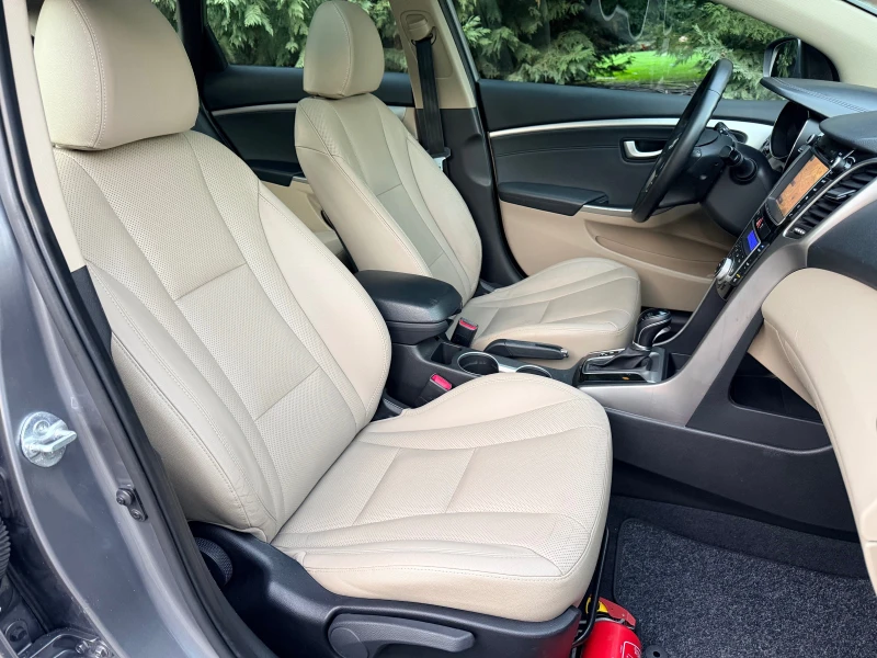 Hyundai I30 1.6CRDI PANORAMA KEYLESS-GO PODGREV NAVI , снимка 14 - Автомобили и джипове - 52764992