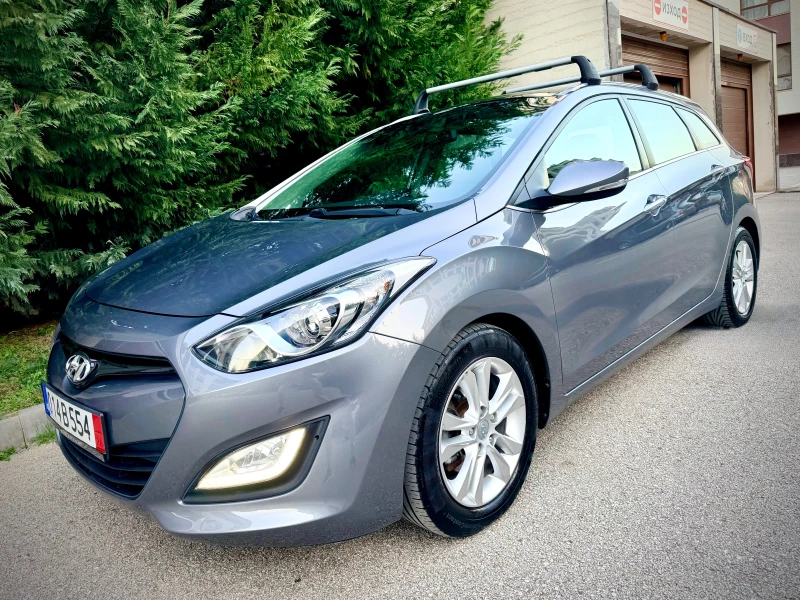 Hyundai I30 1.6CRDI PANORAMA KEYLESS-GO PODGREV NAVI 