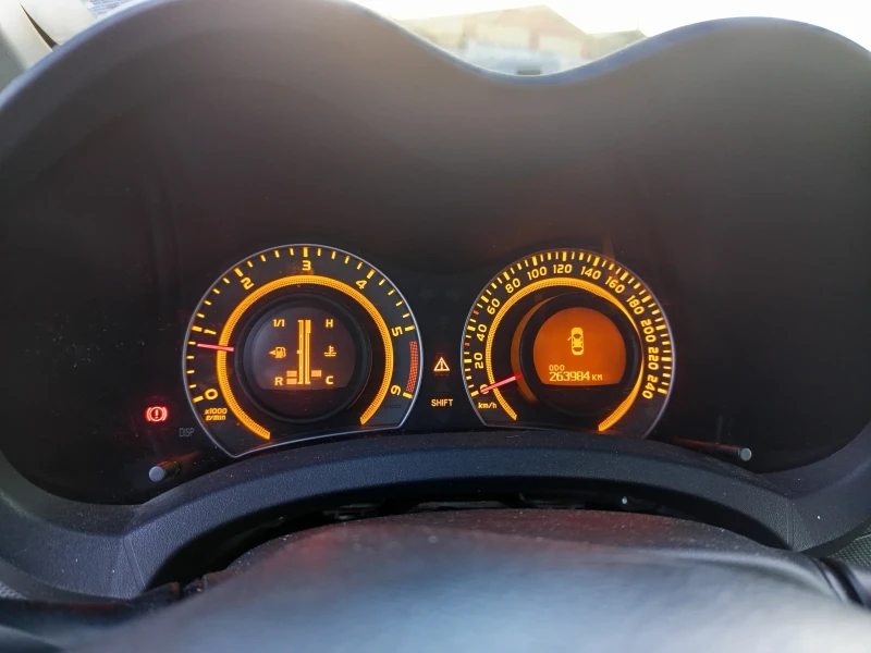 Toyota Auris D4D, снимка 9 - Автомобили и джипове - 52812898