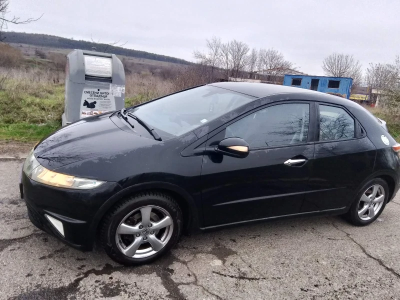 Honda Civic, снимка 2 - Автомобили и джипове - 52882080