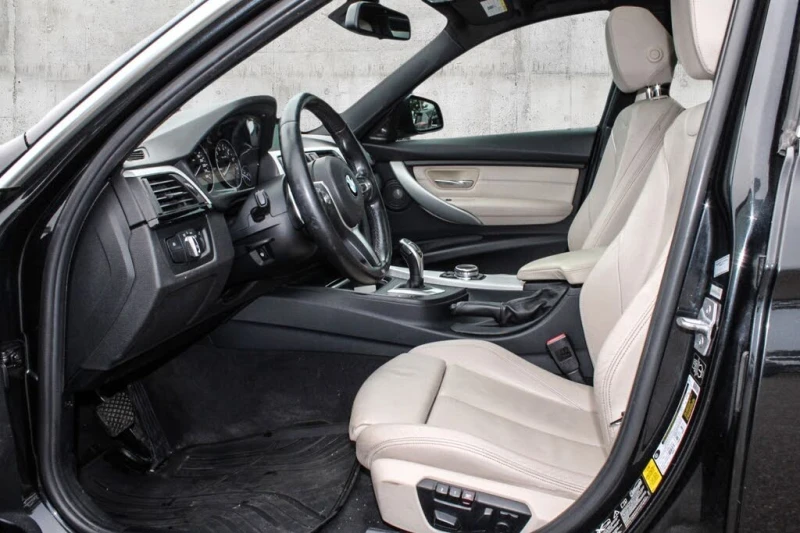 BMW 335 I * M-Package* * HeadUp* * AвтоКредит* (ЦЕНА ДО БГ, снимка 11 - Автомобили и джипове - 53151205