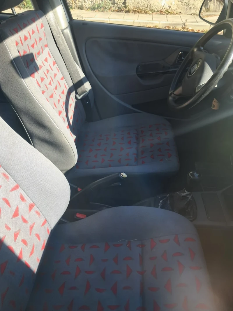 Seat Cordoba, снимка 5 - Автомобили и джипове - 53204445