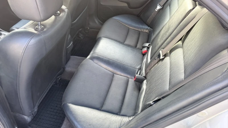 Honda Accord 2.0 LPG, снимка 8 - Автомобили и джипове - 53493433