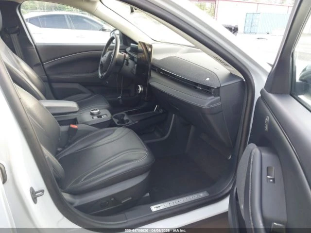 Ford Mustang Mach-E Premium AWD, снимка 11 - Автомобили и джипове - 55127066
