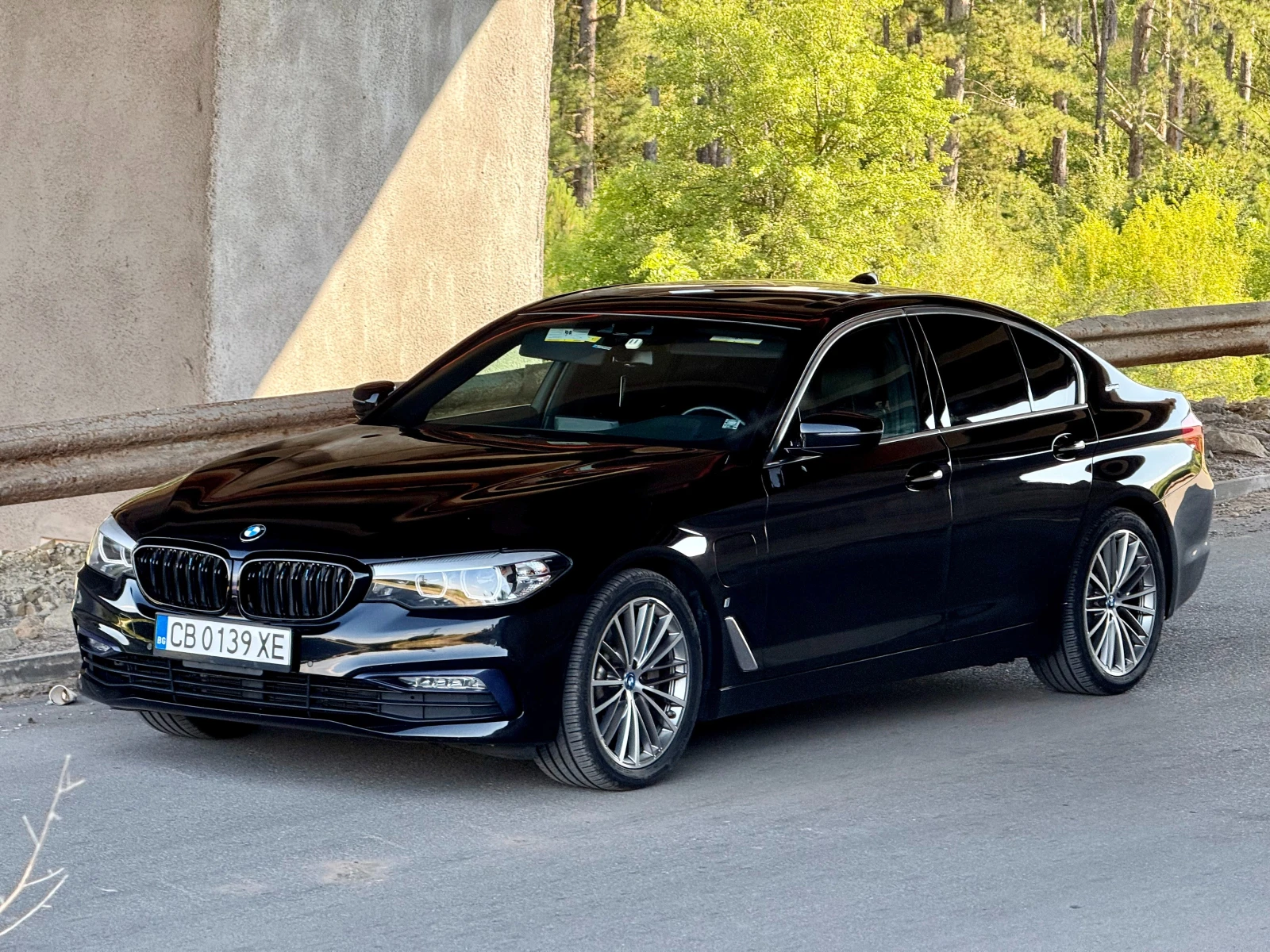 BMW 530E xDrive IPerformance Plug-in-Hybrid, снимка 1
