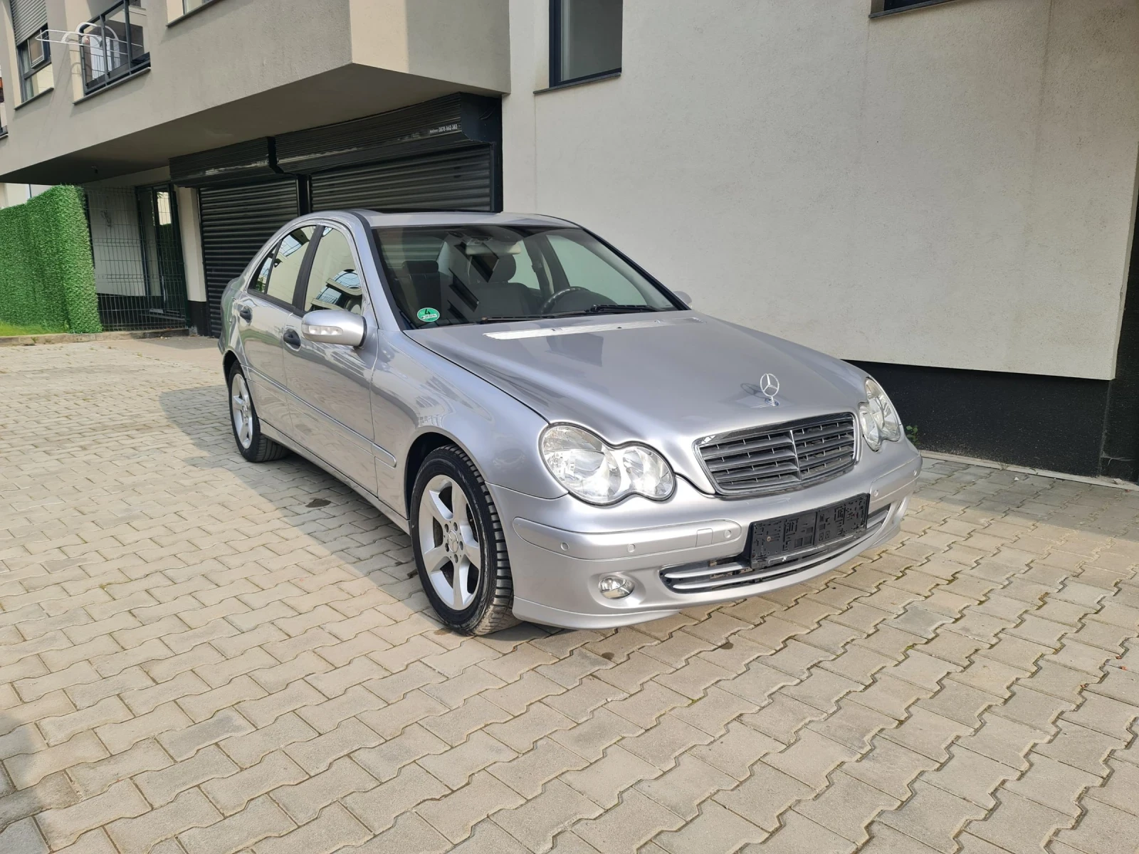 Mercedes-Benz C 180, снимка 1