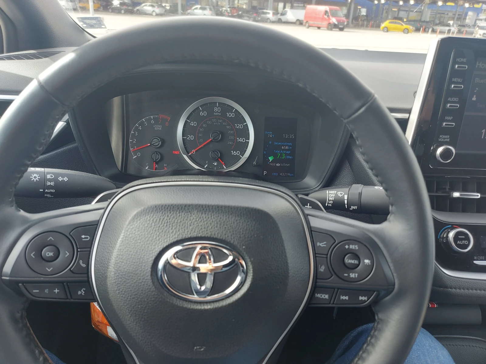 Toyota Corolla 2.0 SE - изображение 8