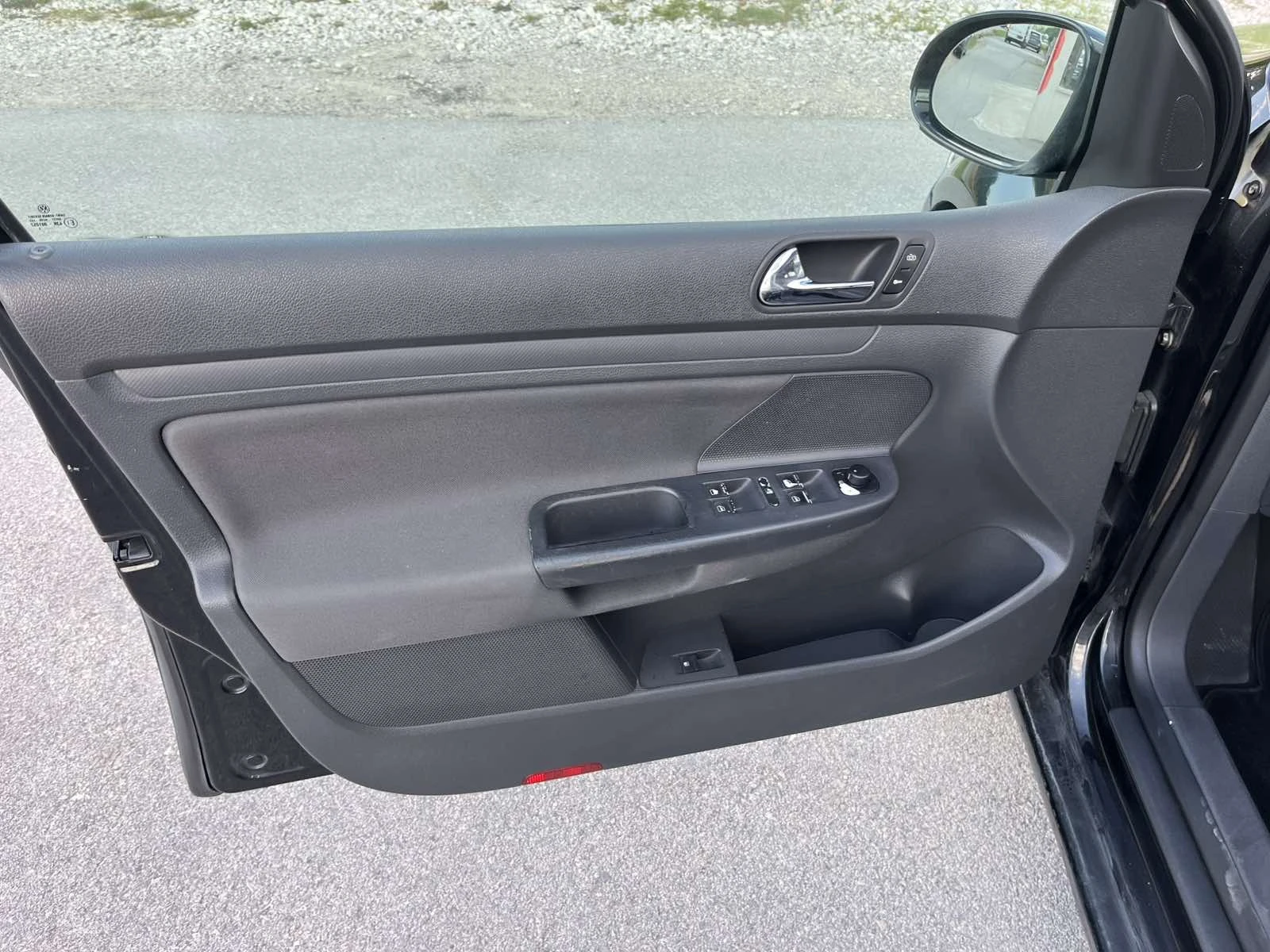 VW Golf 1.4I 90к EURO 4 КЛИМАТИК , снимка 7 - Автомобили и джипове - 49957206