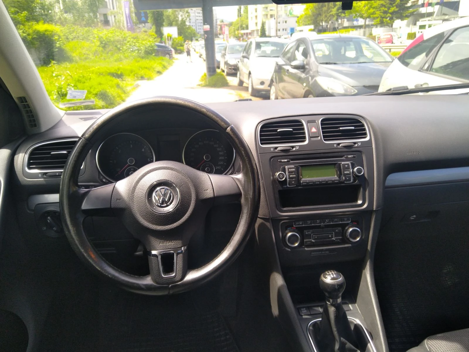VW Golf 1.6TDi - изображение 9