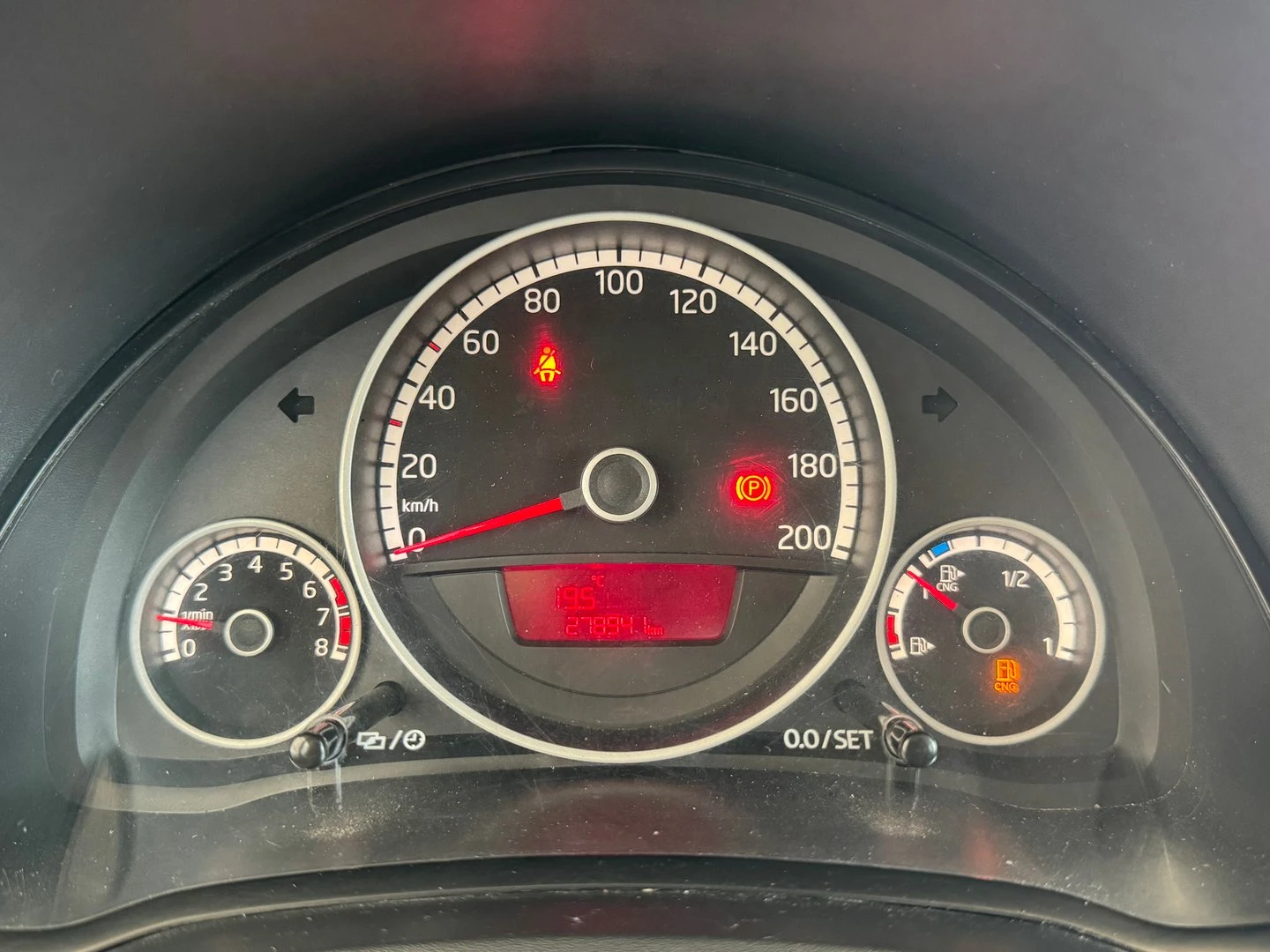 VW Up VW move up! 1.0 EcoFuel BMT - изображение 9