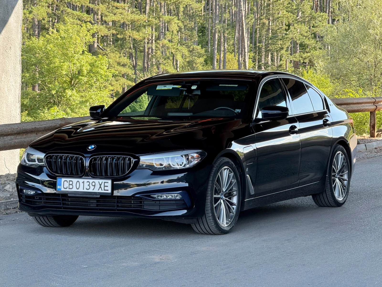 BMW 530E xDrive IPerformance Plug-in-Hybrid - изображение 7