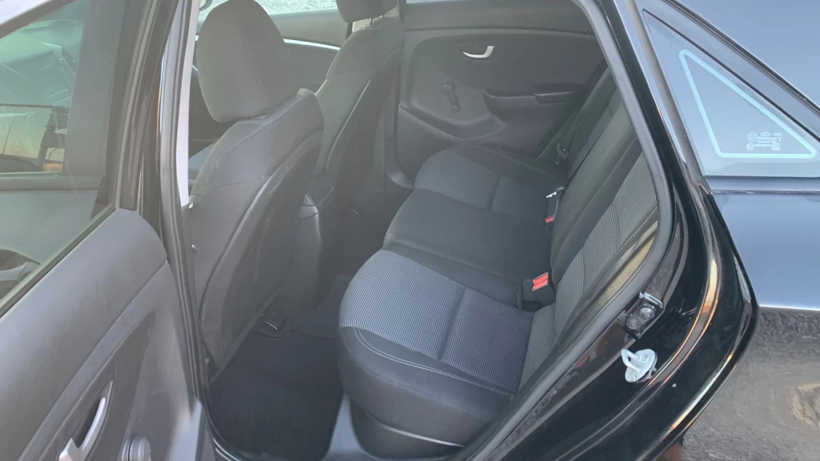 Hyundai I30 1.6crdi* 110hp | Mobile.bg — изображение 11