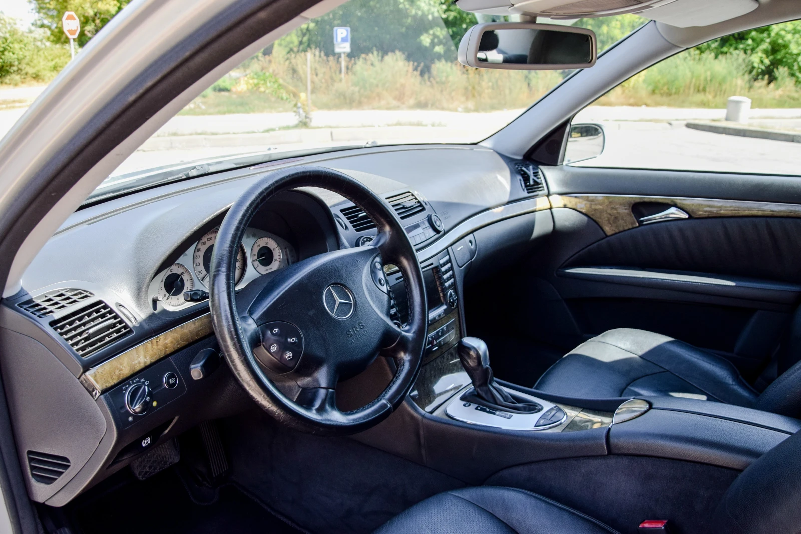Mercedes-Benz E 320  - изображение 9