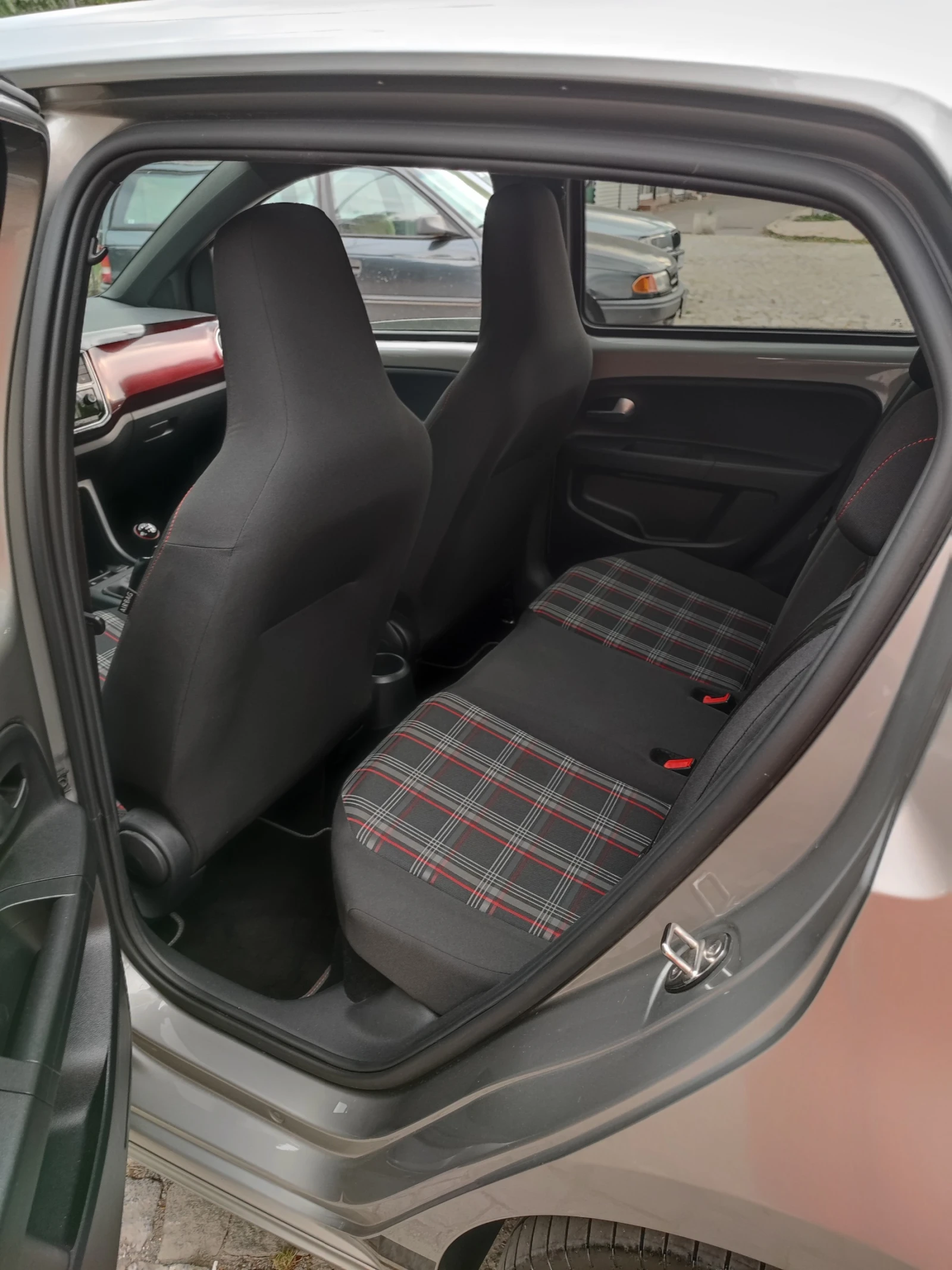 VW Up  - изображение 6