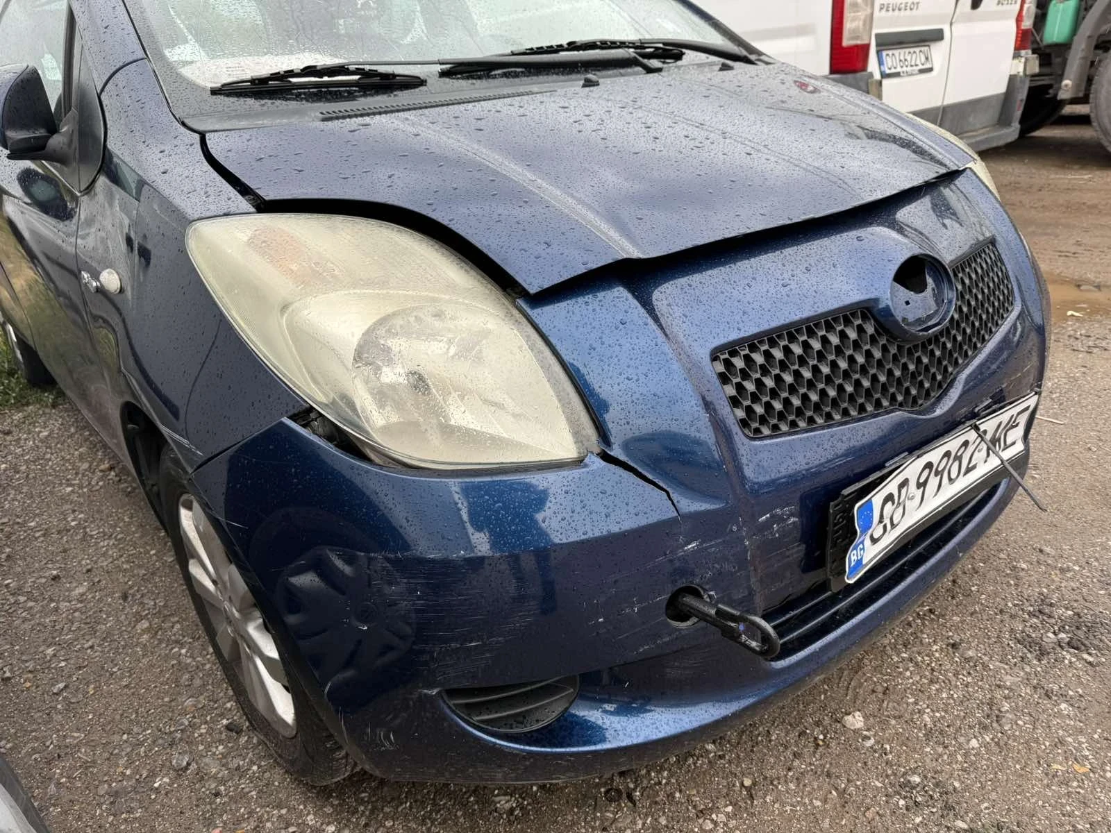 Toyota Yaris  - изображение 9