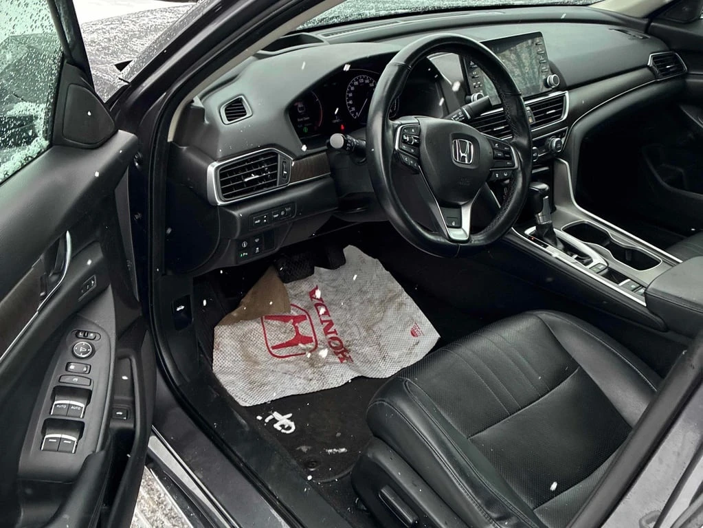 Honda Accord Touring  CARFAX | Mobile.bg   5