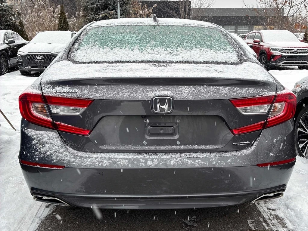 Honda Accord Touring  CARFAX | Mobile.bg   4