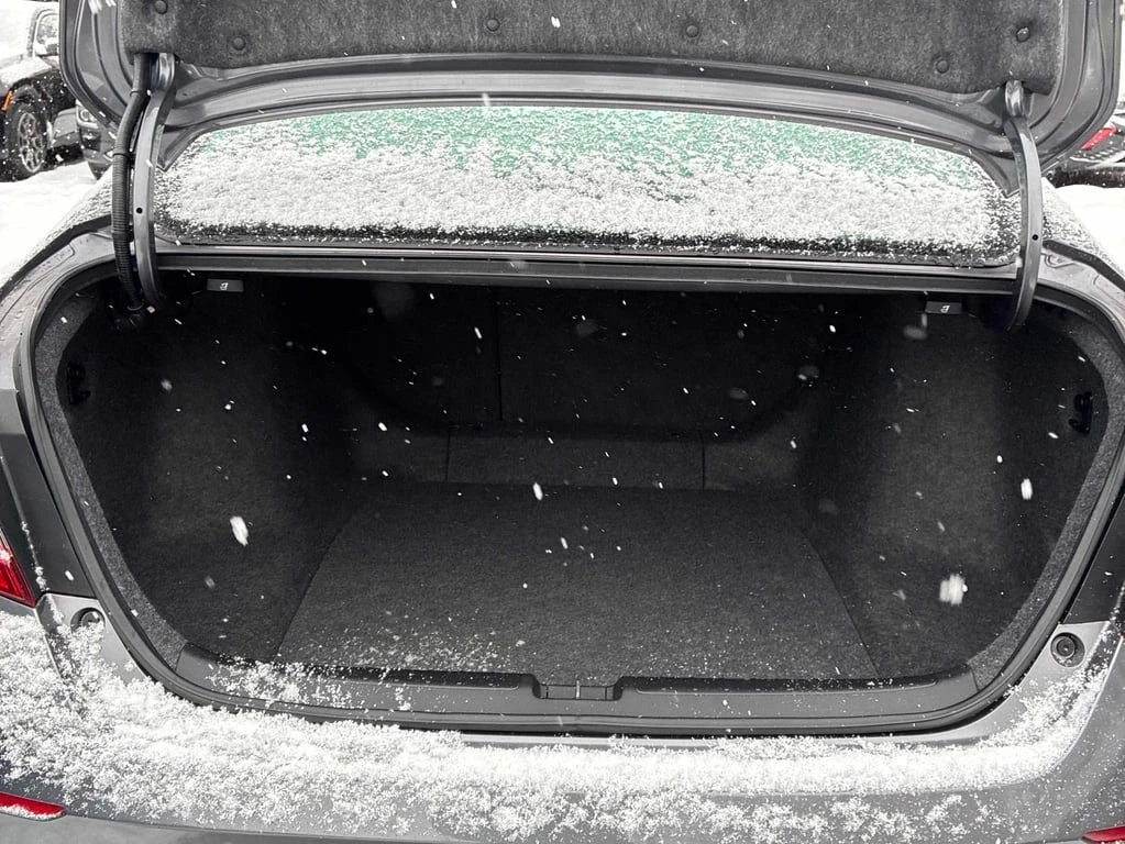 Honda Accord Touring  CARFAX | Mobile.bg   11