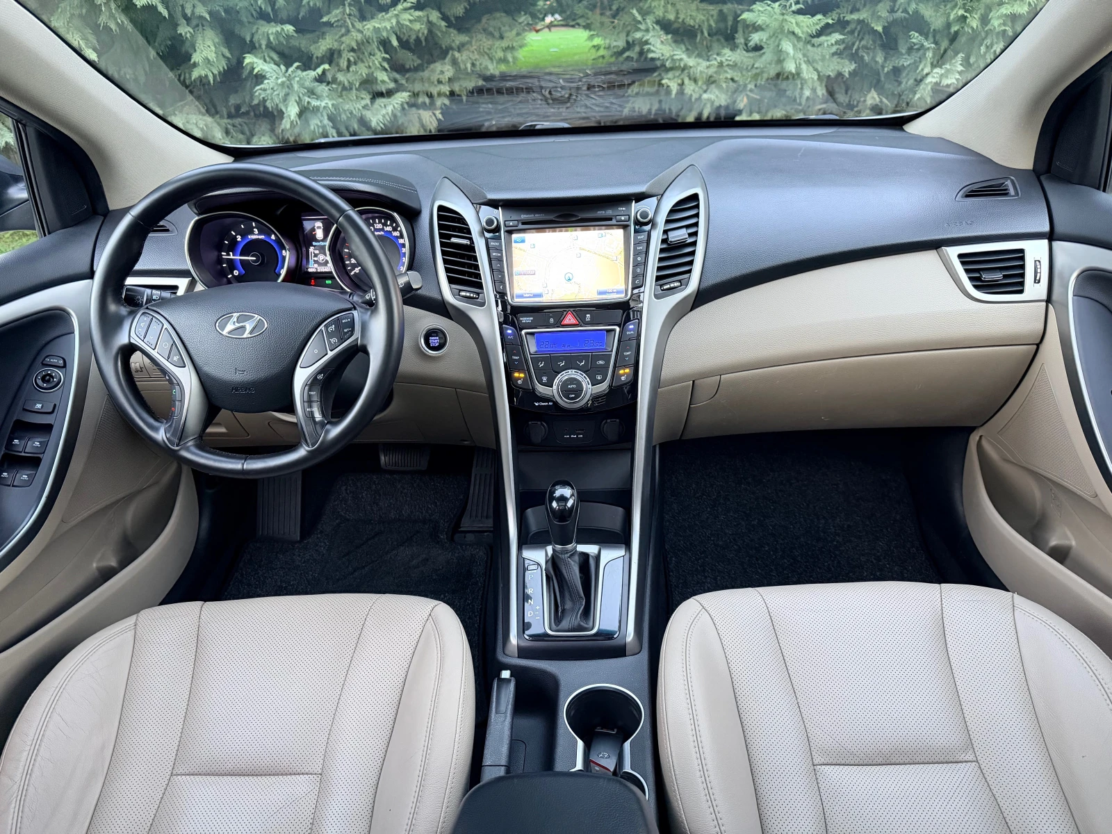 Hyundai I30 1.6CRDI PANORAMA KEYLESS-GO PODGREV NAVI  | Mobile.bg   12