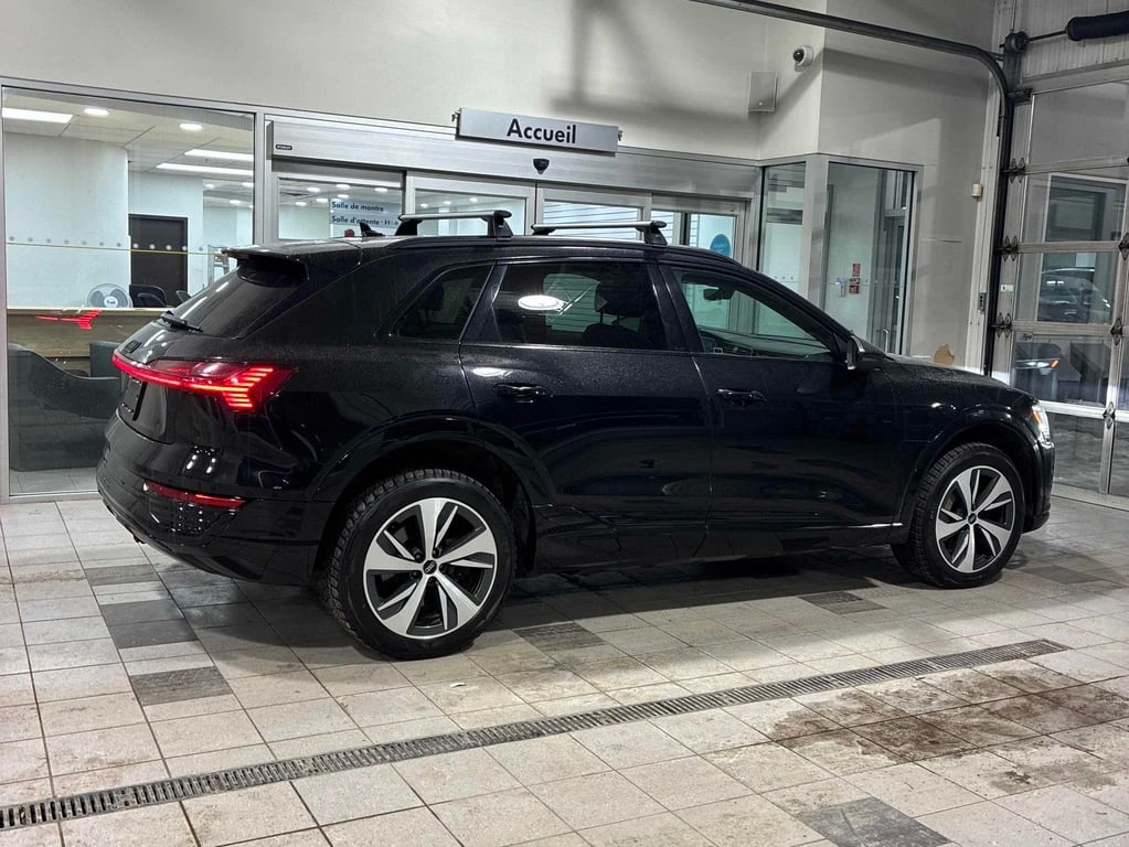 Audi E-Tron 2024 quattro * CARFAX * БЕЗ ПЪРВОНАЧАЛНА ВНОСКА - изображение 4