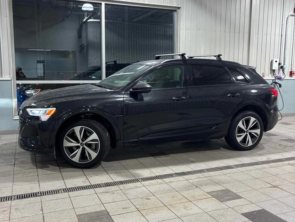 Audi E-Tron 2024 quattro * CARFAX * БЕЗ ПЪРВОНАЧАЛНА ВНОСКА - изображение 3