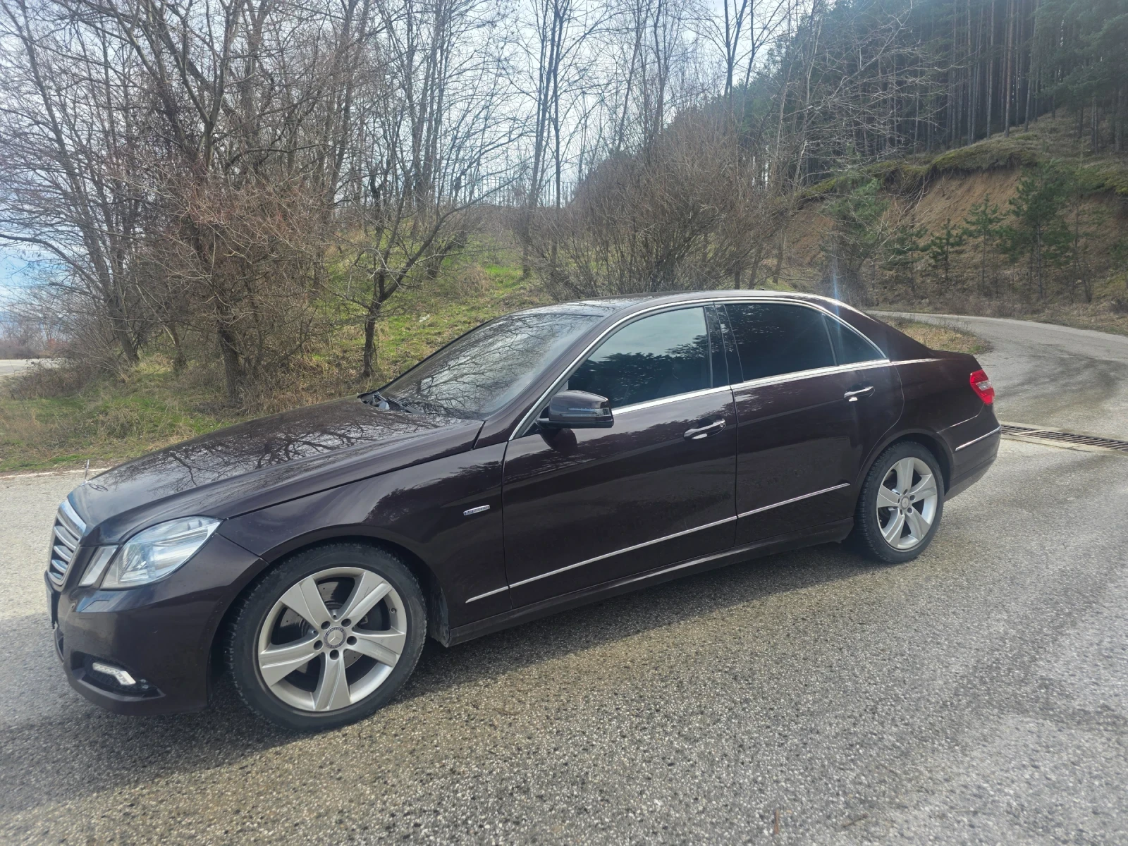 Mercedes-Benz E 350  - изображение 4
