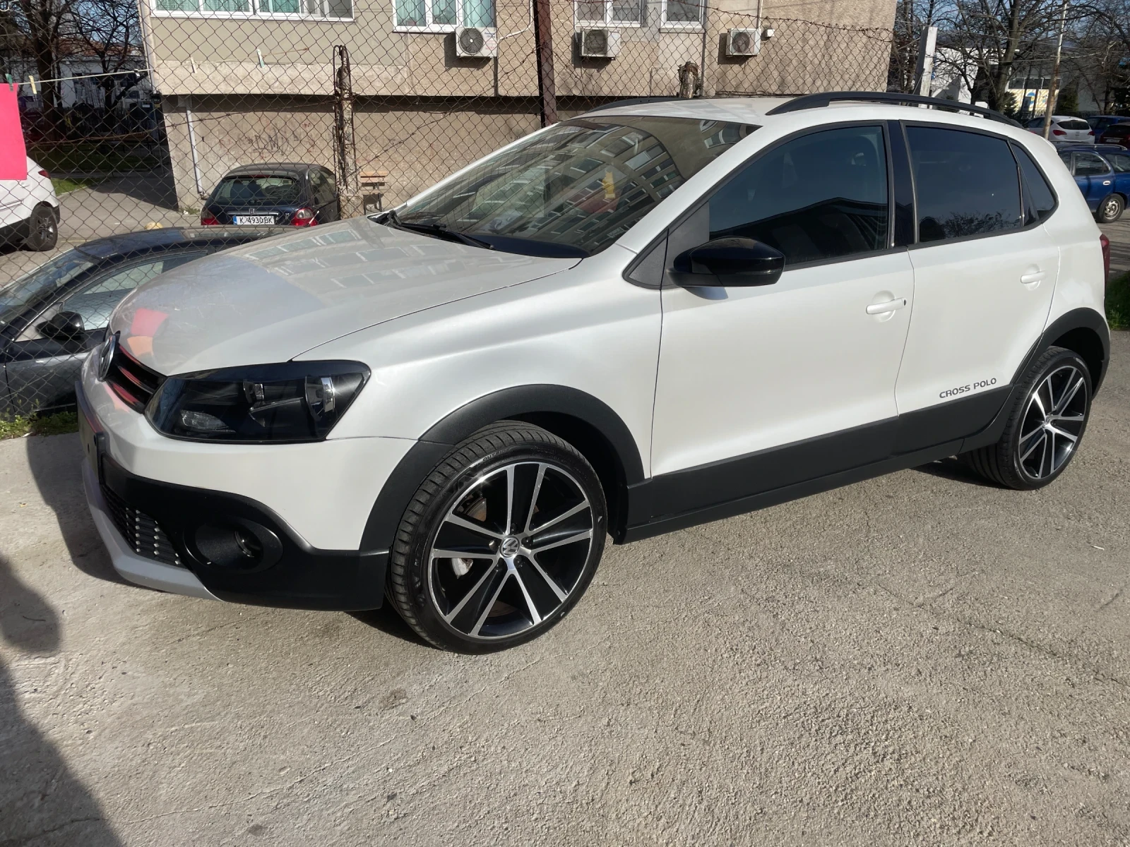 VW Polo URBAN WHITE CROSS 