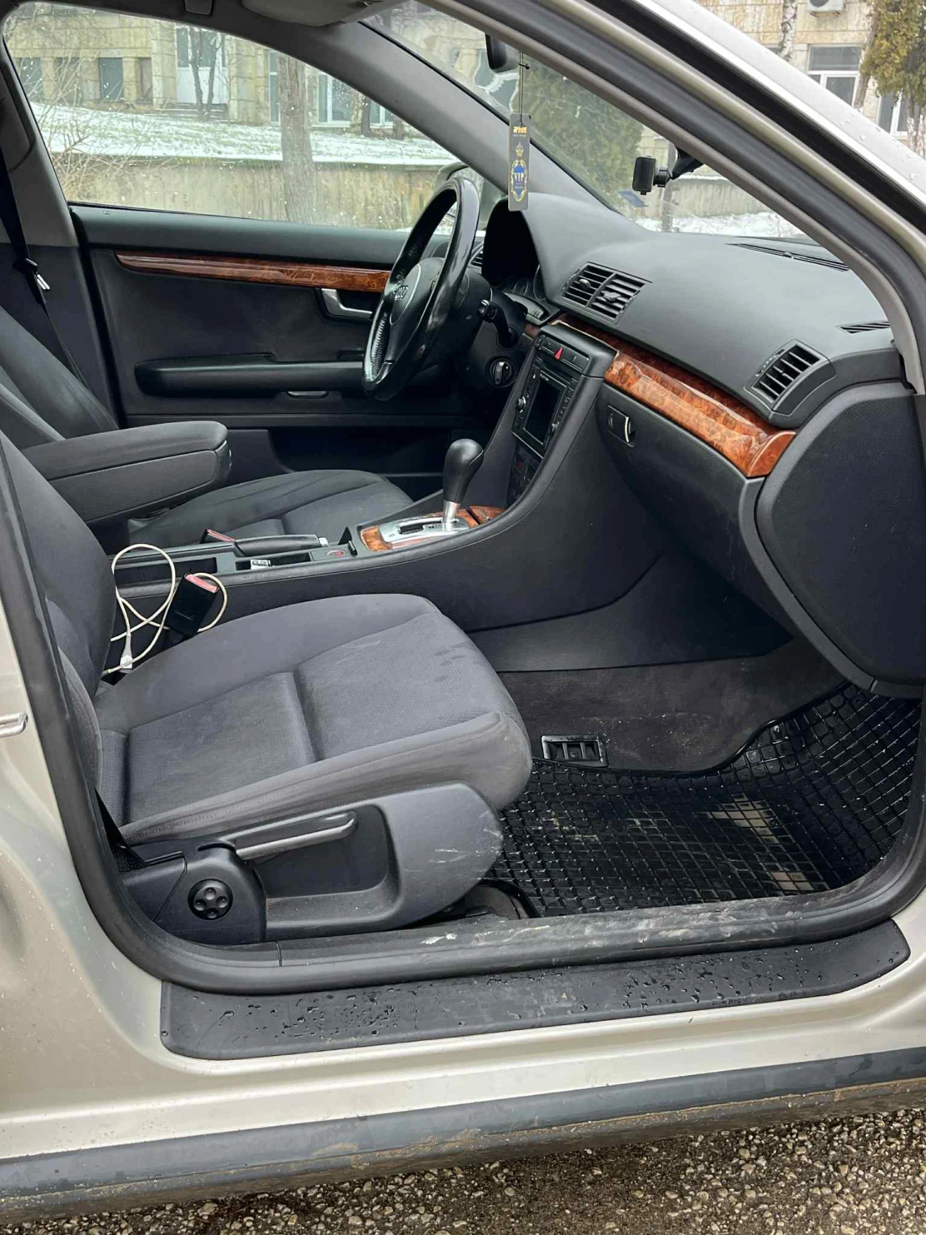 Audi A4 2.0 131 кс газ бензин 2002 г - изображение 8