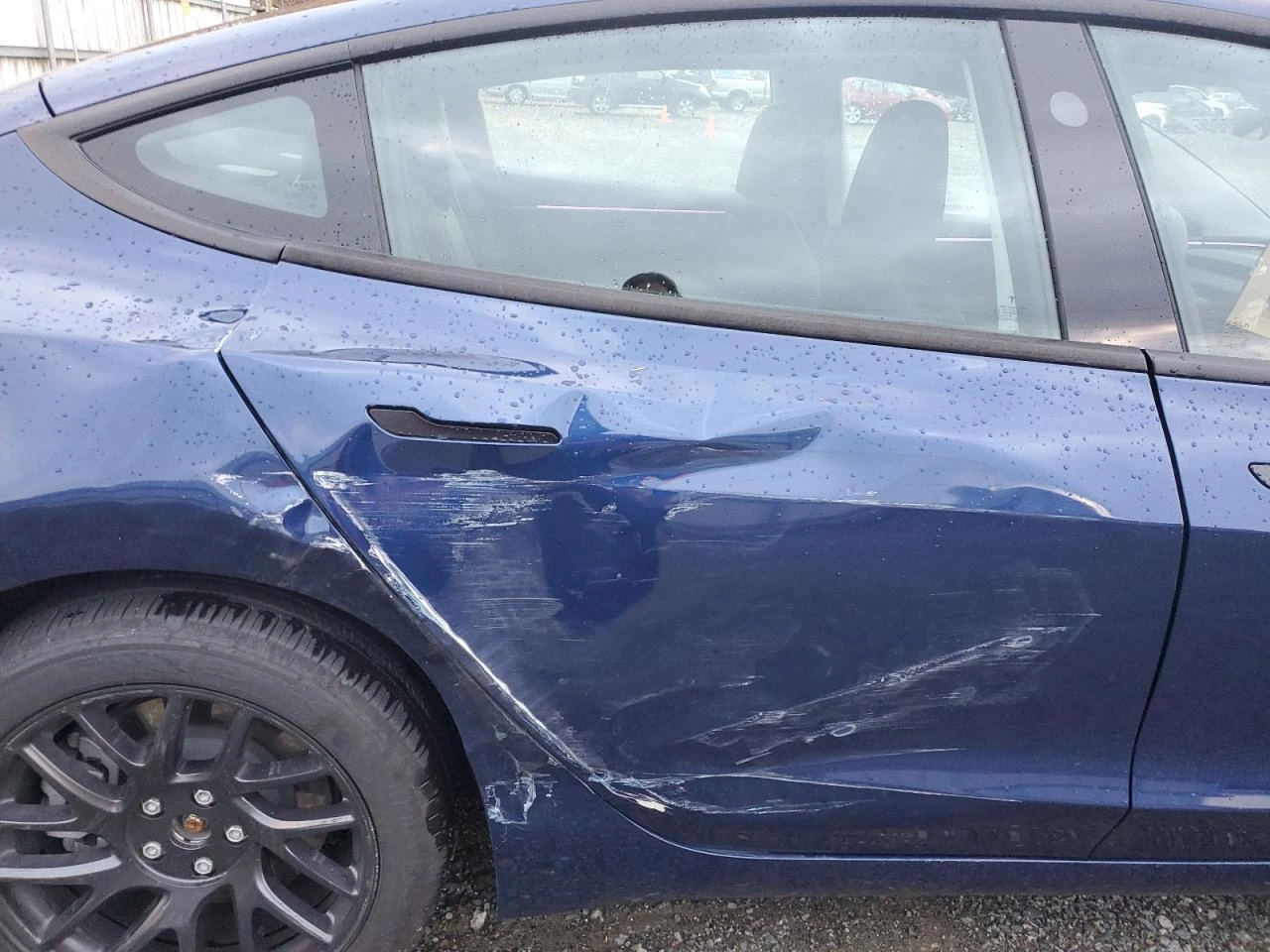 Tesla Model 3  - изображение 10