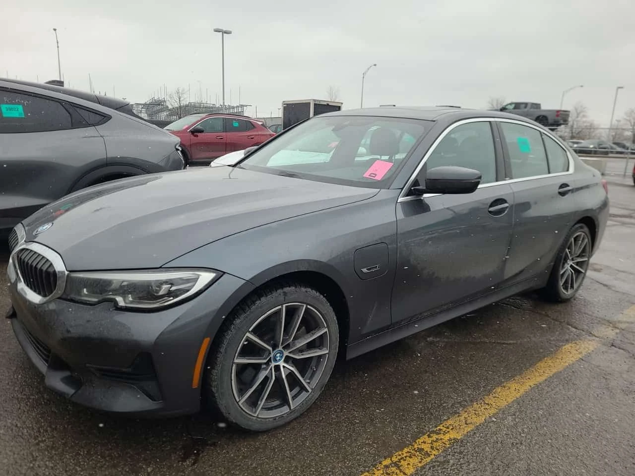 BMW 330 E XDRIVE /CAMERA/PANO/NAVI
