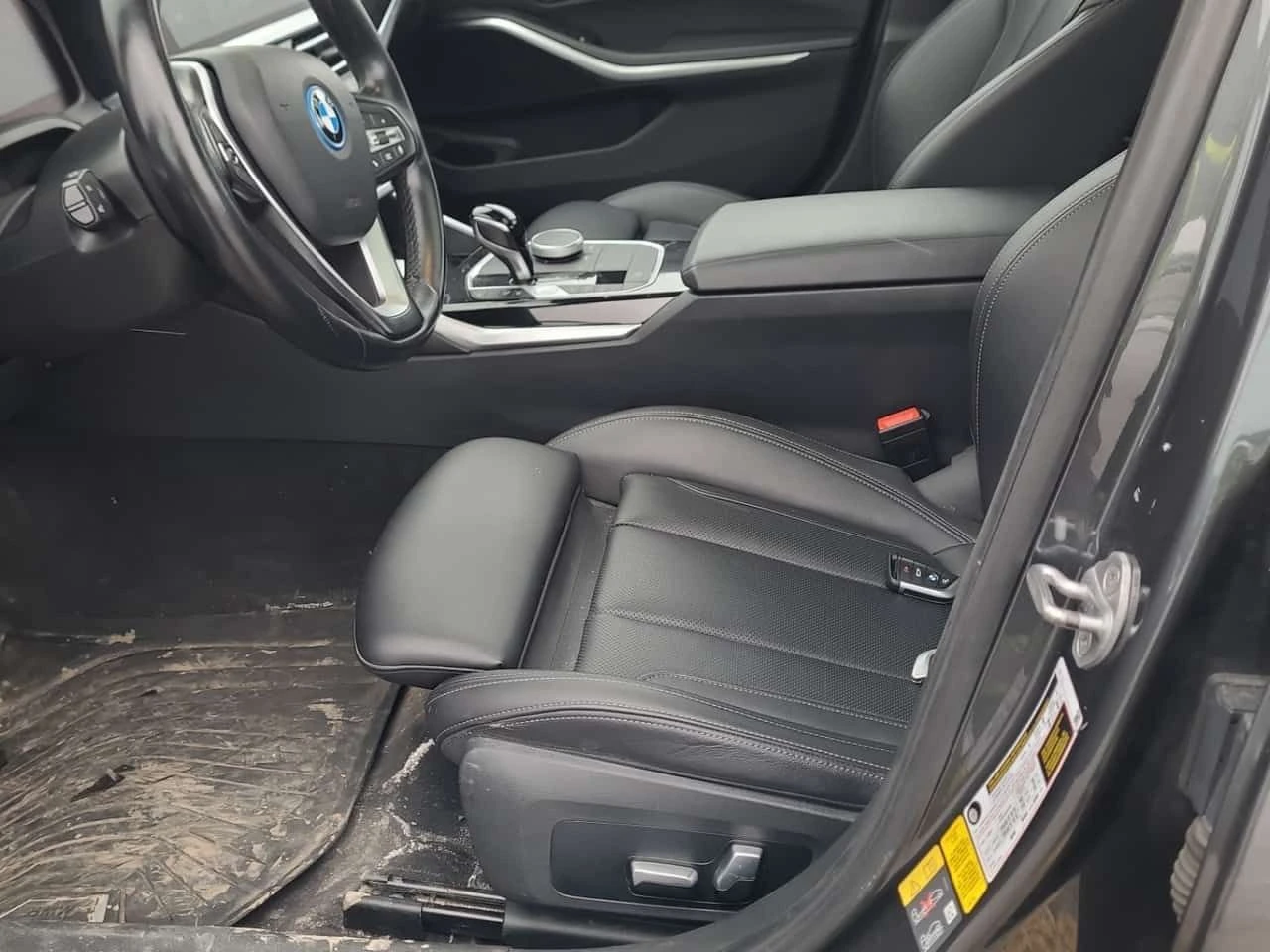 BMW 330 E XDRIVE /CAMERA/PANO/NAVI, снимка 5 - Автомобили и джипове - 53947808