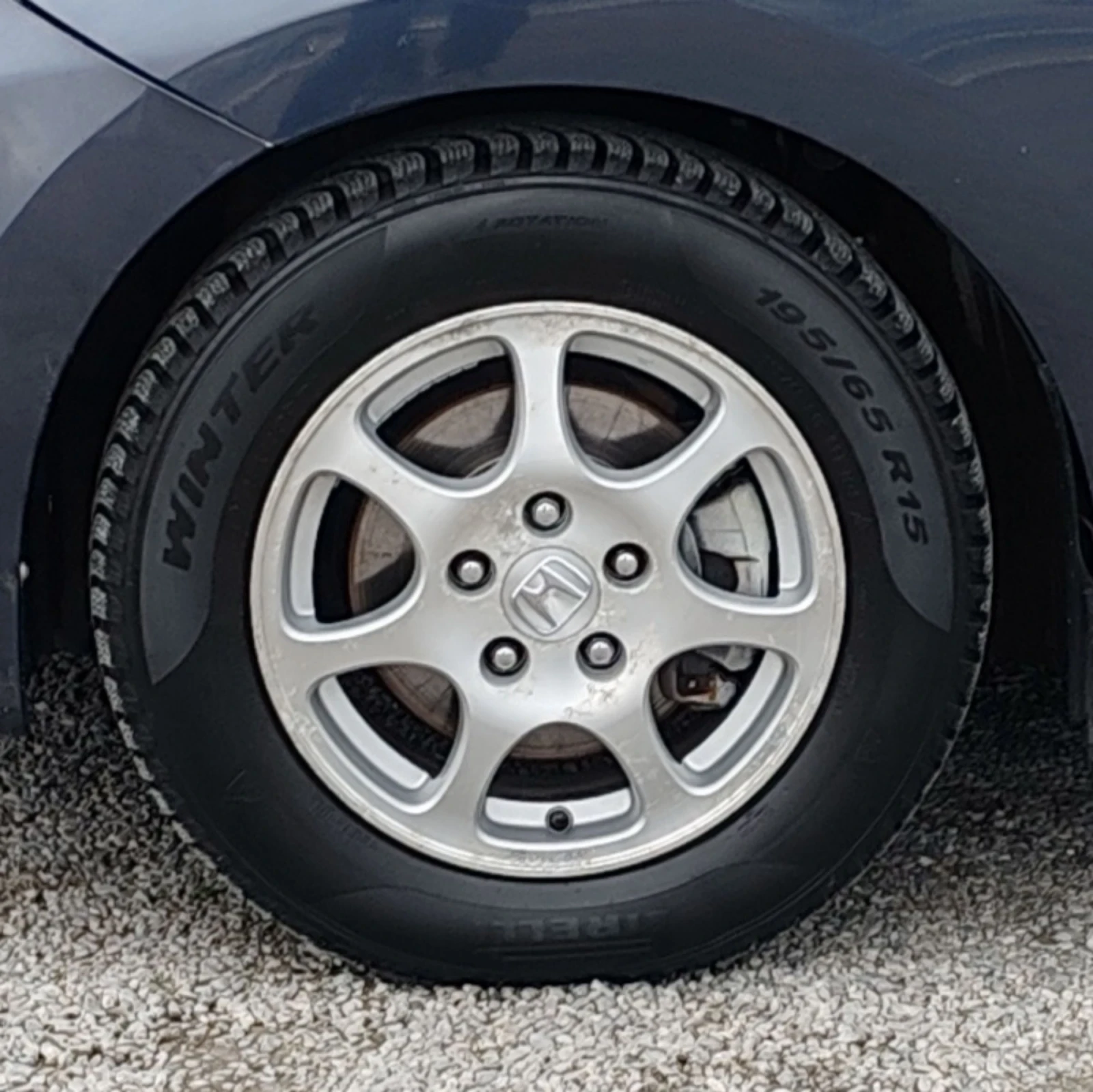 Honda Fr-v 1.7 VTec 125kc, снимка 15 - Автомобили и джипове - 54043893