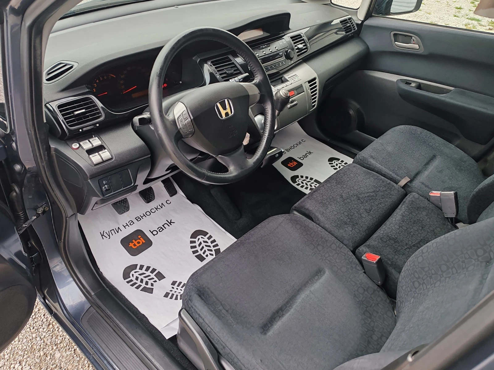 Honda Fr-v 1.7 VTec 125kc, снимка 8 - Автомобили и джипове - 54043893