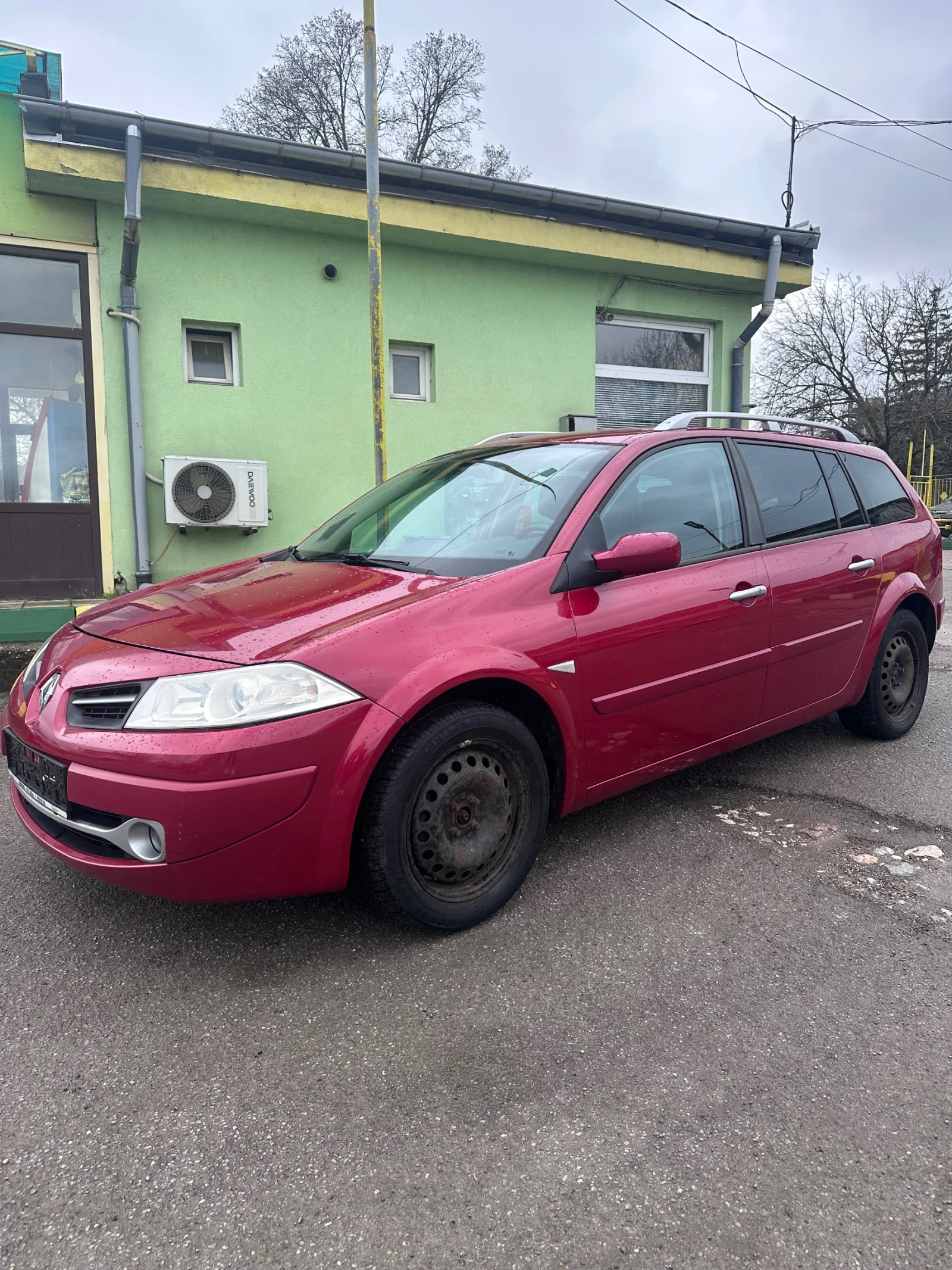 Renault Megane 1.5, снимка 3 - Автомобили и джипове - 54086428