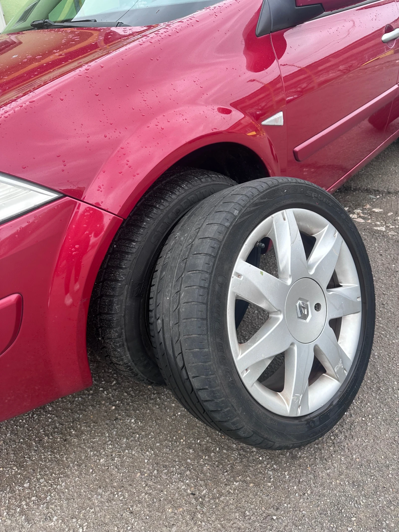 Renault Megane 1.5, снимка 9 - Автомобили и джипове - 54086428