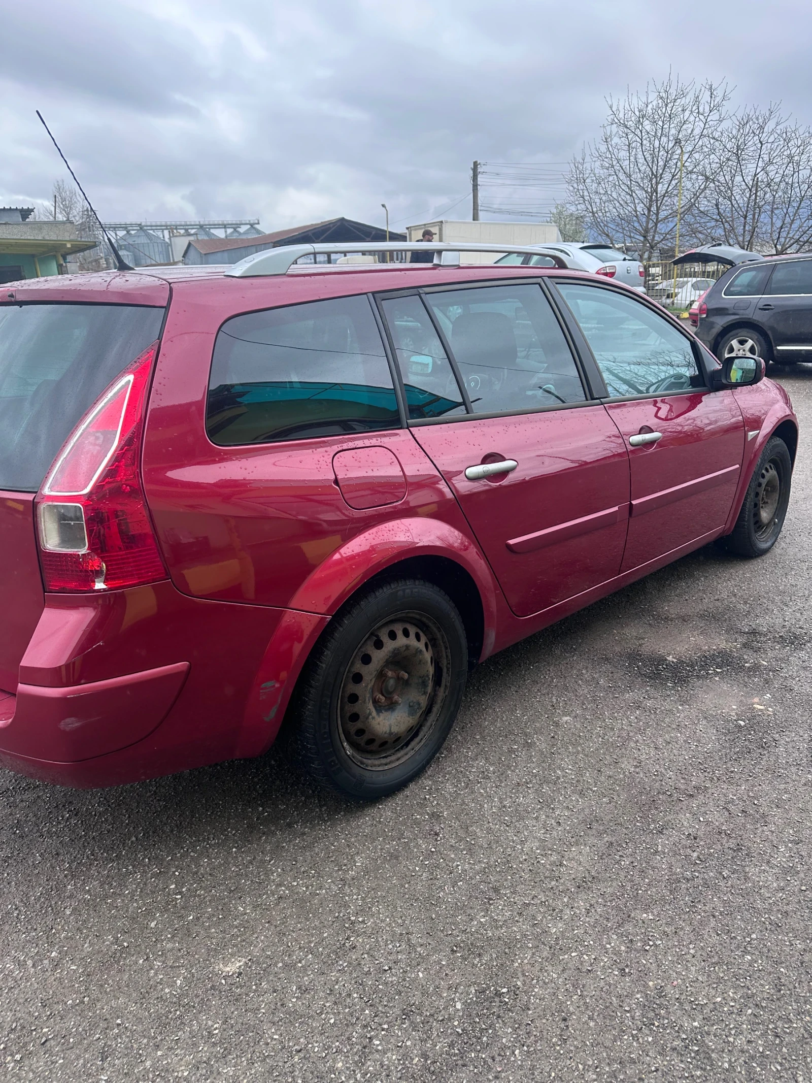 Renault Megane 1.5, снимка 4 - Автомобили и джипове - 54086428