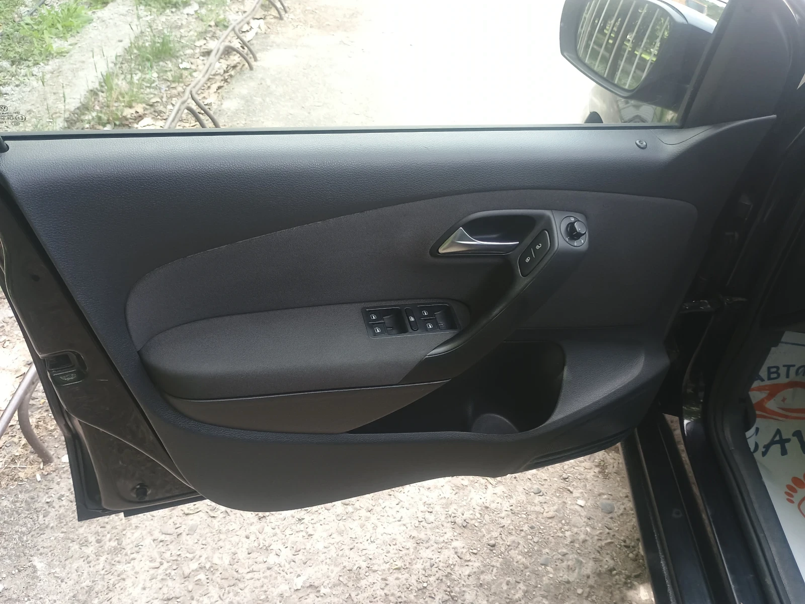 VW Polo 1, 6 tdi, снимка 16 - Автомобили и джипове - 54477139