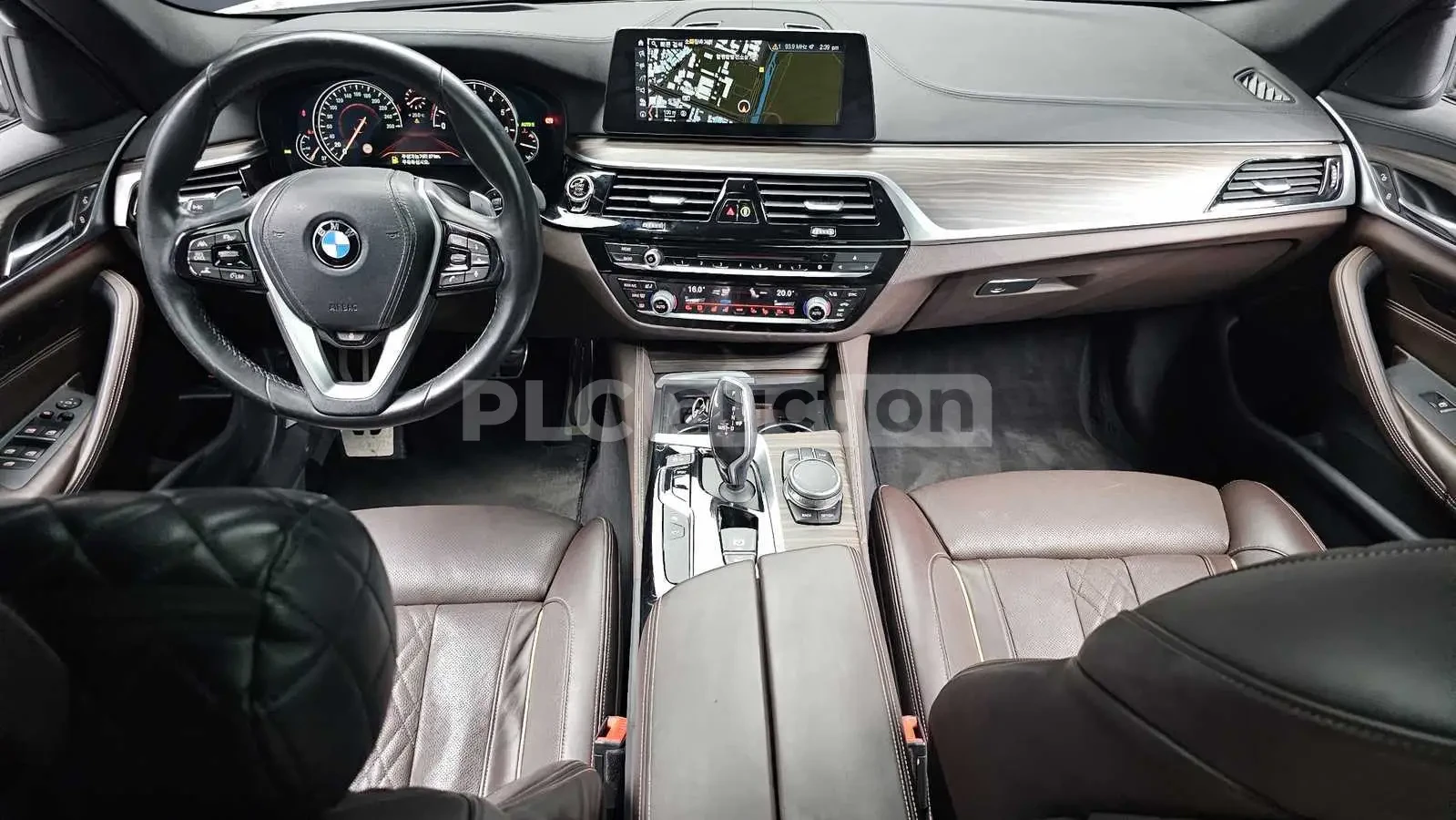 BMW 530 XDRIVE HEAD UP/360#PANO# #УНИКАТ# !FULL!, снимка 6 - Автомобили и джипове - 55187737