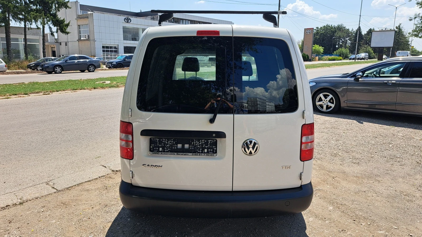 VW Caddy, снимка 5 - Автомобили и джипове - 55592386