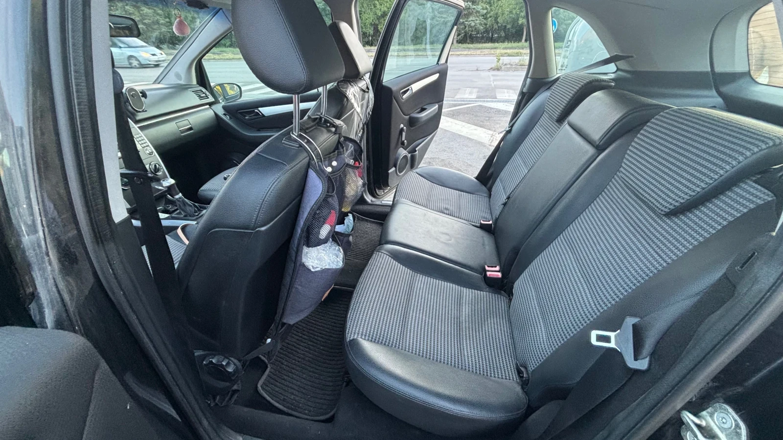 Mercedes-Benz B 170, снимка 4 - Автомобили и джипове - 55675664