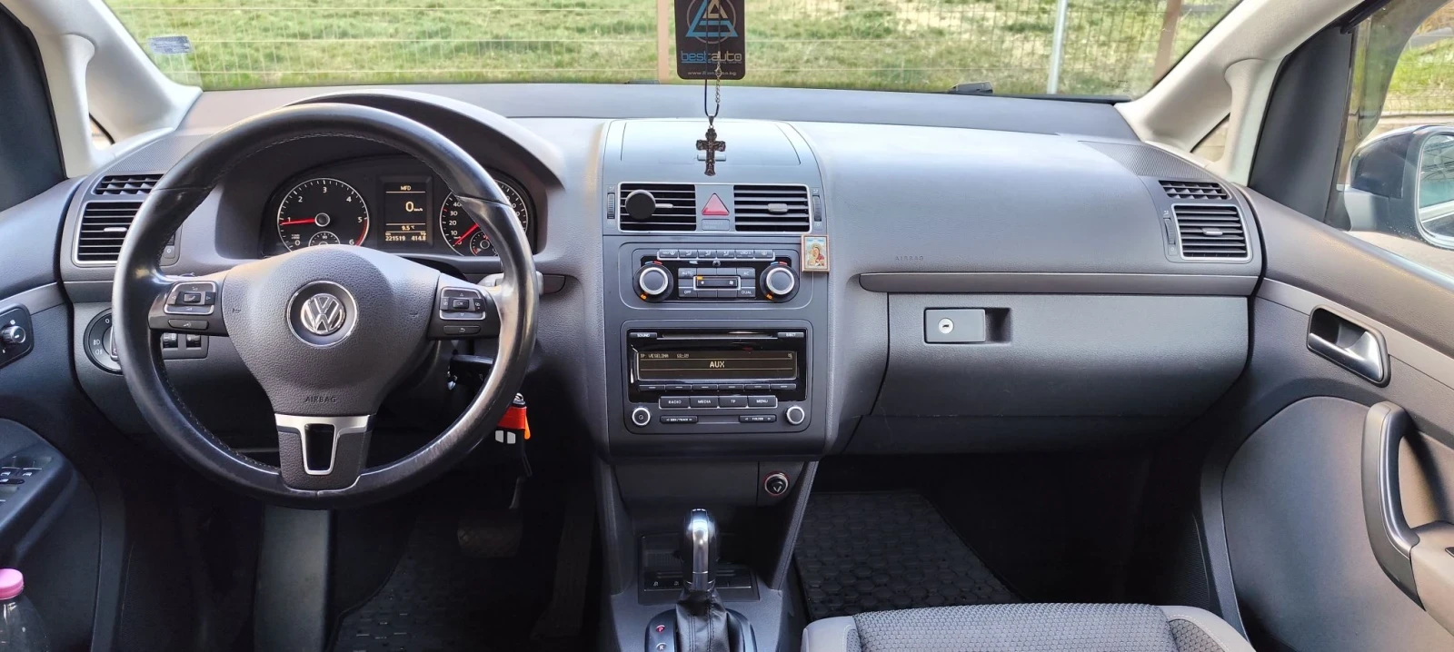 VW Touran, снимка 7 - Автомобили и джипове - 56040819