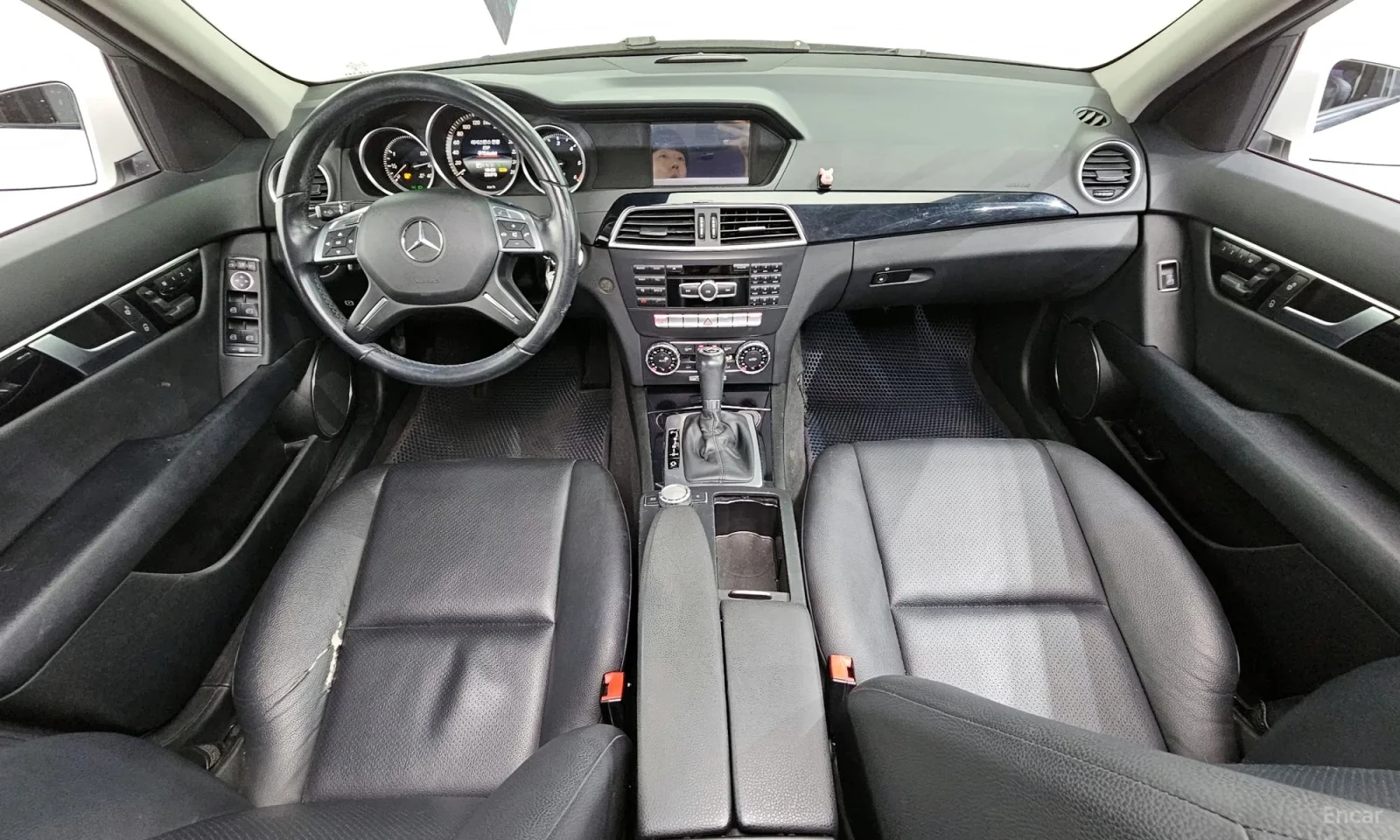 Mercedes-Benz C 220 220 CDI 4MATIC\AMG LINE, снимка 7 - Автомобили и джипове - 56232397