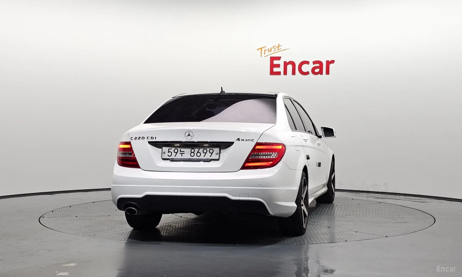 Mercedes-Benz C 220 220 CDI 4MATIC\AMG LINE, снимка 4 - Автомобили и джипове - 56232397