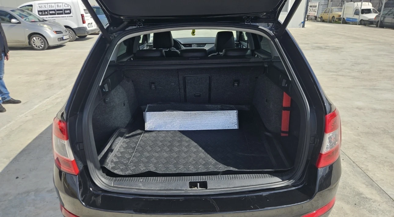 Skoda Octavia 2.0tdi 150, снимка 11 - Автомобили и джипове - 56414771
